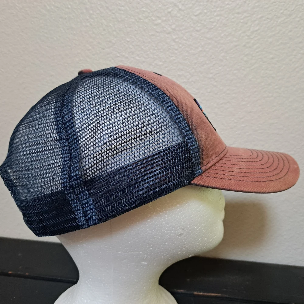 Patagonia P-6 Logo Snapback Trucker Hat Distressed - Picture 4 of 6
